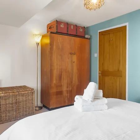 Pass The Keys Beautiful 3 Bed In The Heart Of Flookburgh *