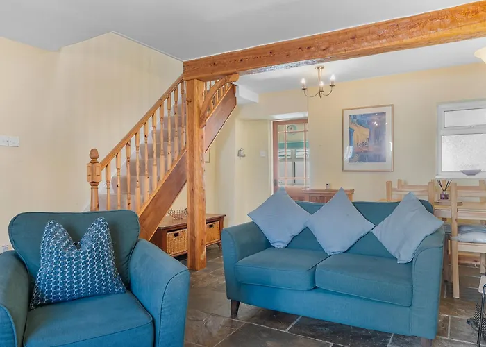 Nyaraló Beautiful 3 Bed In The Heart Of Flookburgh - Pass The Keys