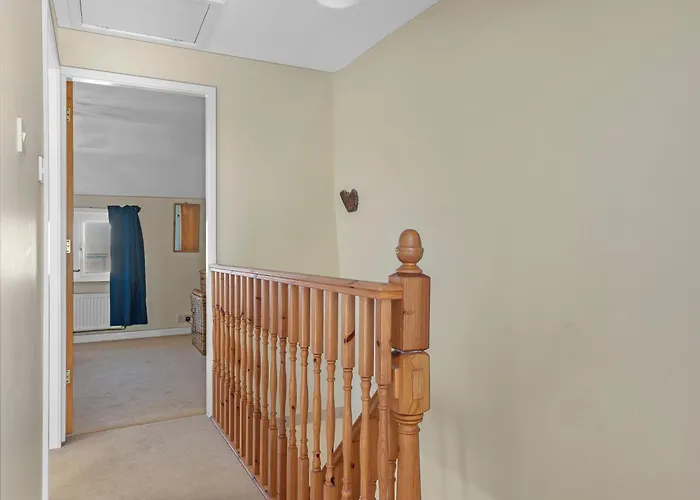 Beautiful 3 Bed In The Heart Of Flookburgh - Pass The Keys *