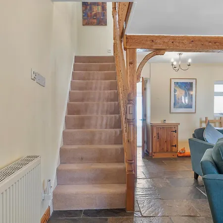 Beautiful 3 Bed In The Heart Of Flookburgh - Pass The Keys * Grange-over-Sands